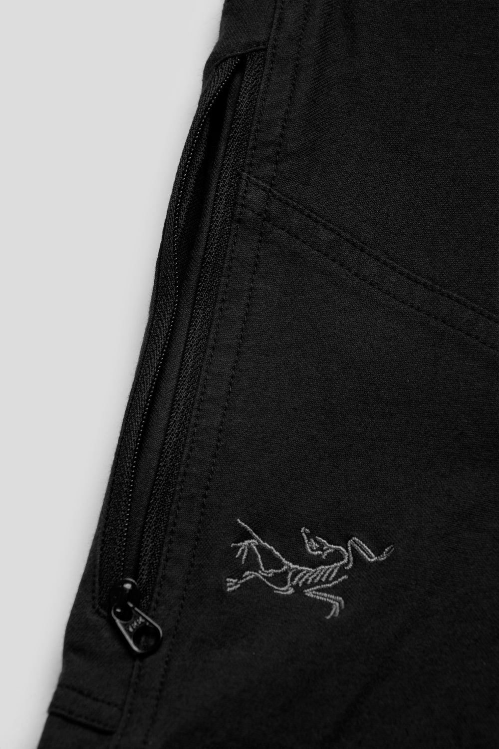 Arc'teryx Cronin Cotton Pant 'Black'-thumbmail-4
