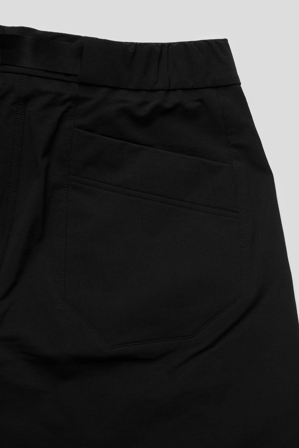 Arc'teryx Women's Nia Pant 'Black'-thumbmail-4