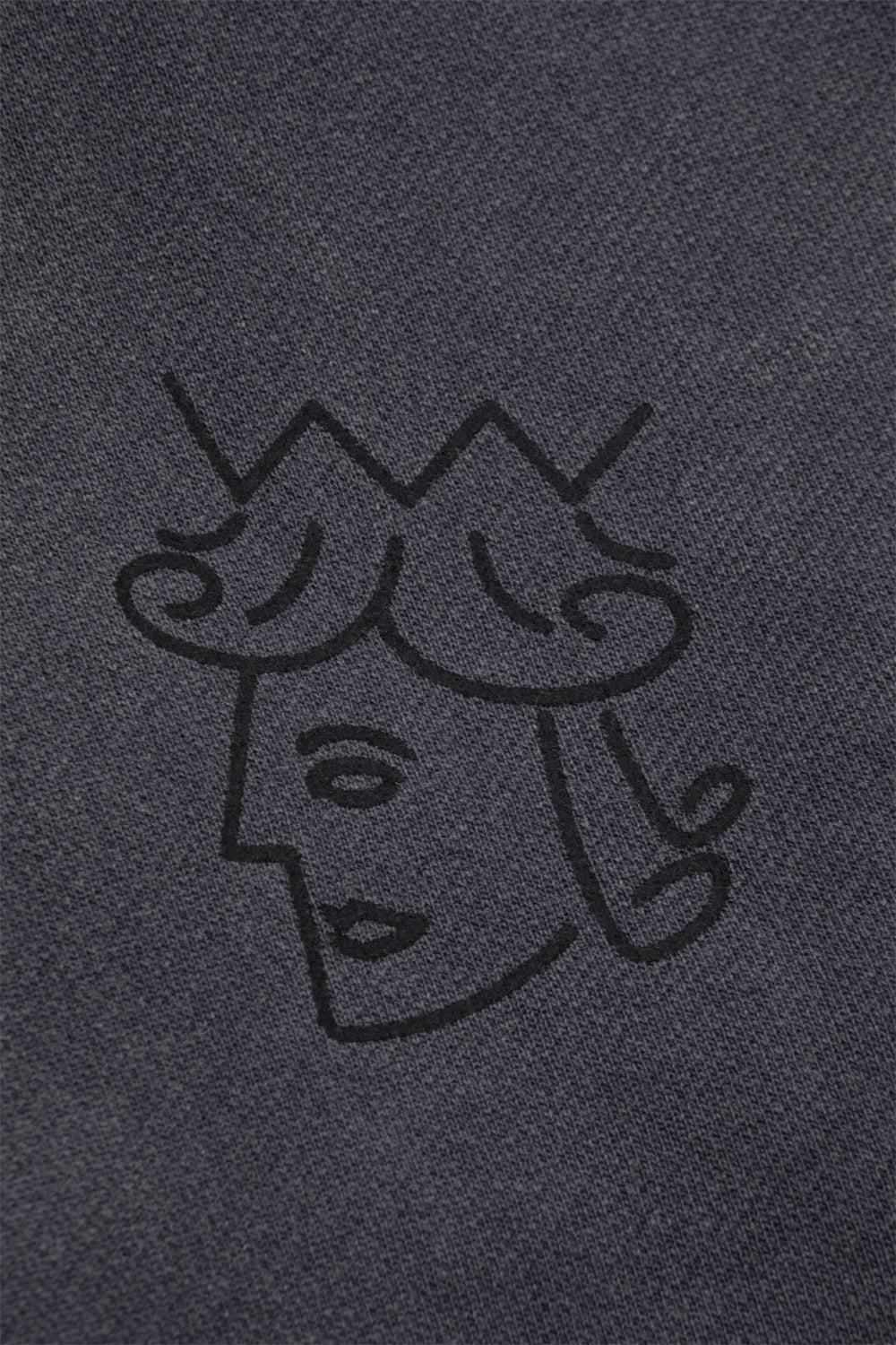 Victoria Sunfaded Queenhead Longsleeve Tee 'Faded Black'-thumbmail-7