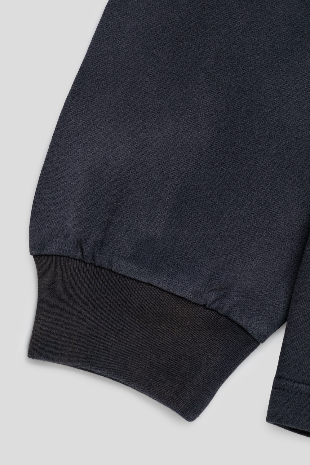 Victoria Sunfaded Queenhead Longsleeve Tee 'Faded Black'-thumbmail-8