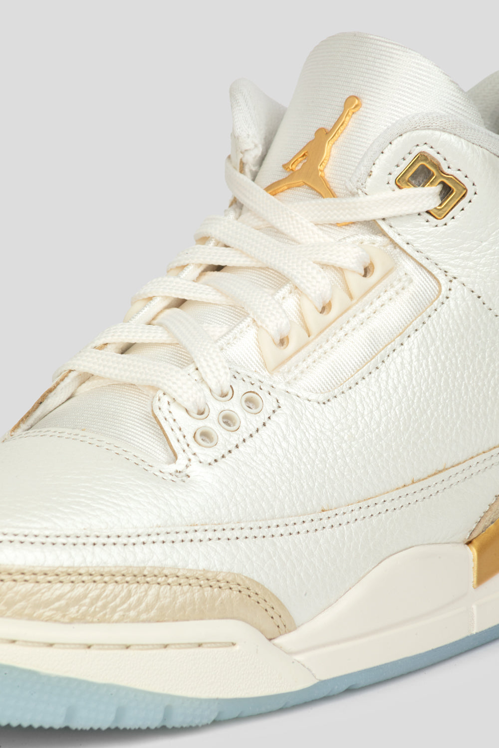 Nike Women's Air Jordan 3 Retro 'Sail & Pale Ivory'-thumbmail-3