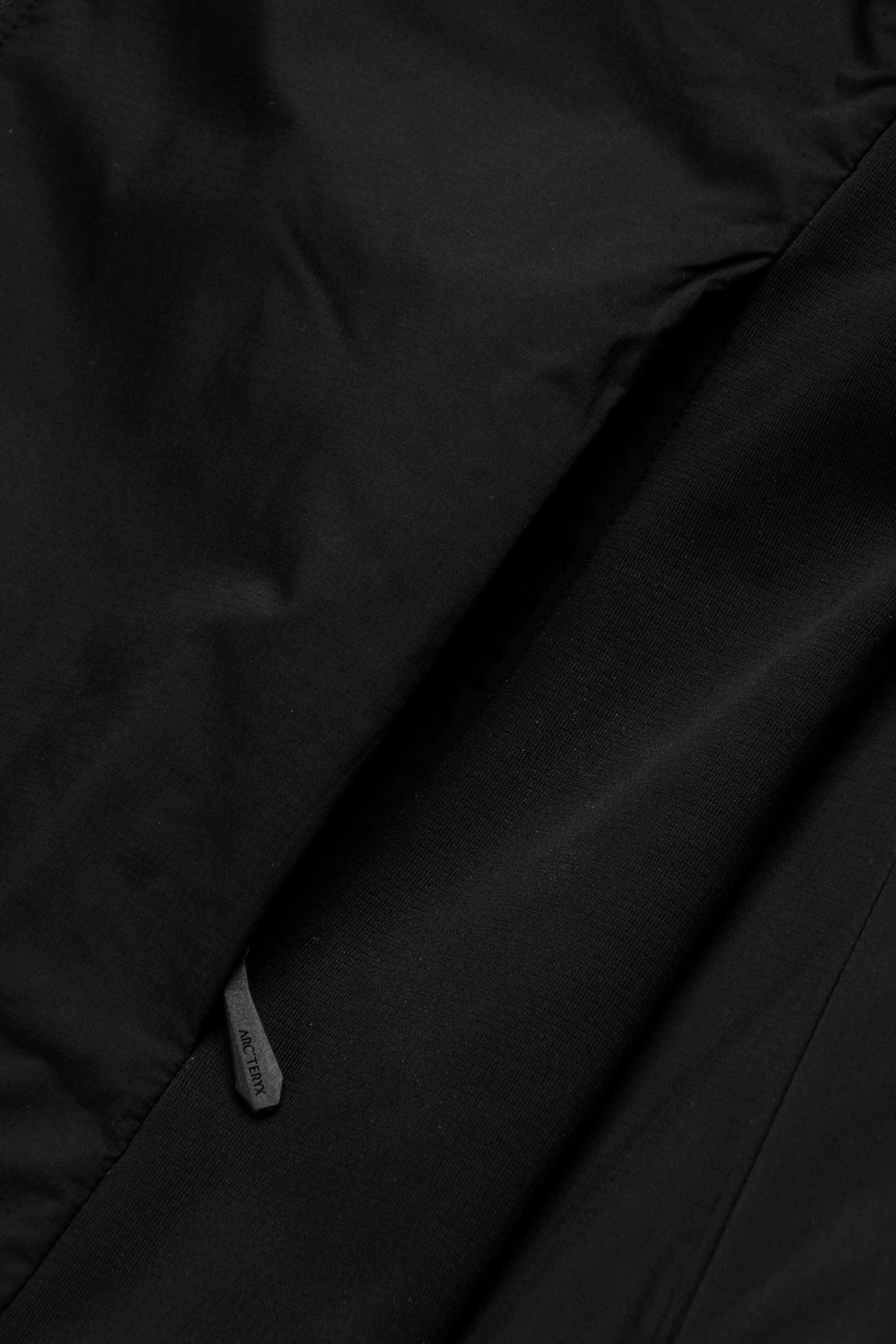 Arc'teryx Women's Atom Hoody 'Black'-thumbmail-6