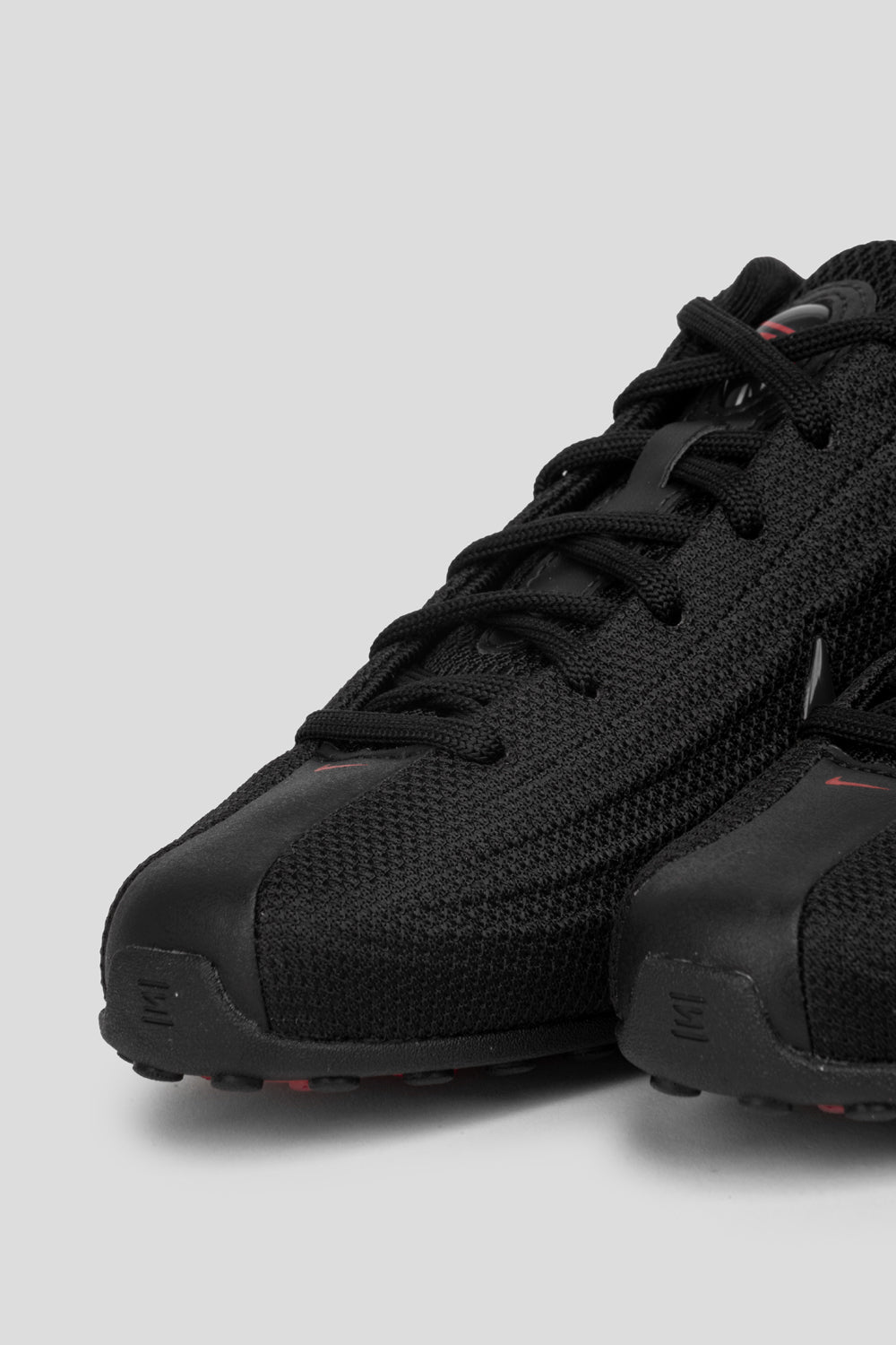 Women's Nike Shox Z 'Black & Red' - HQ7540-002 – Foosh