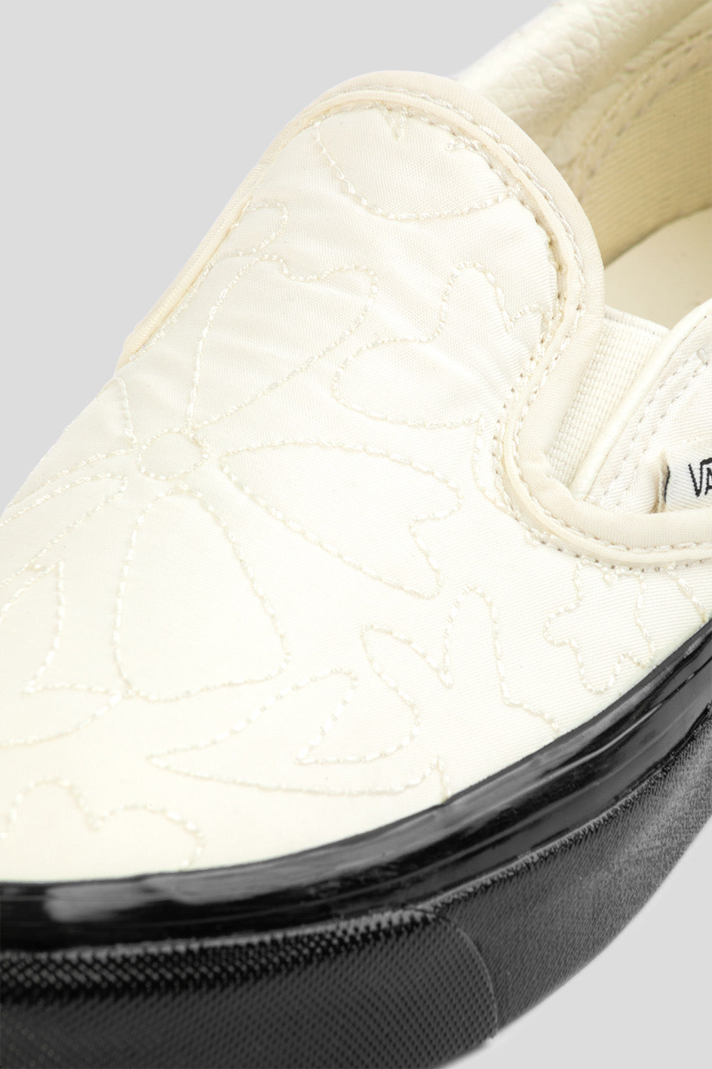 Vans omen's Classic Slip-On 98 DX-thumbmail-4